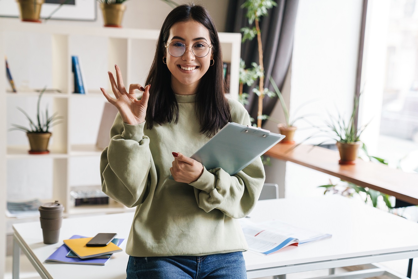 How to Freelance as a College Student on 2022